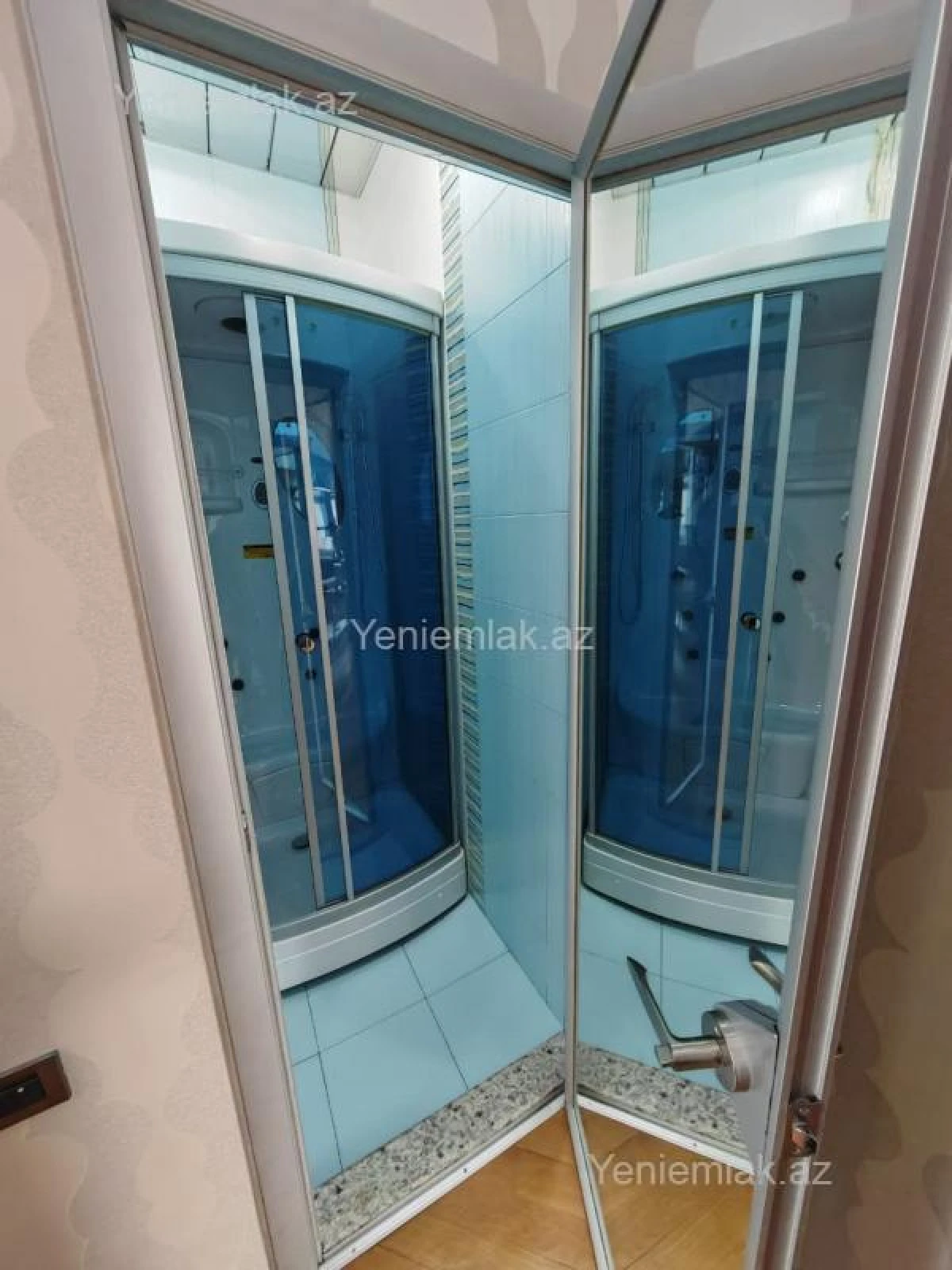 Satılır 3 otaqlı yeni tikili 130 m²