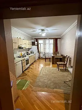 Satılır 3 otaqlı yeni tikili 128 m²