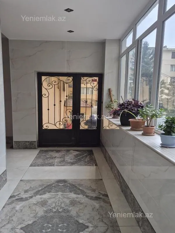 Satılır 2 otaqlı yeni tikili 91 m²