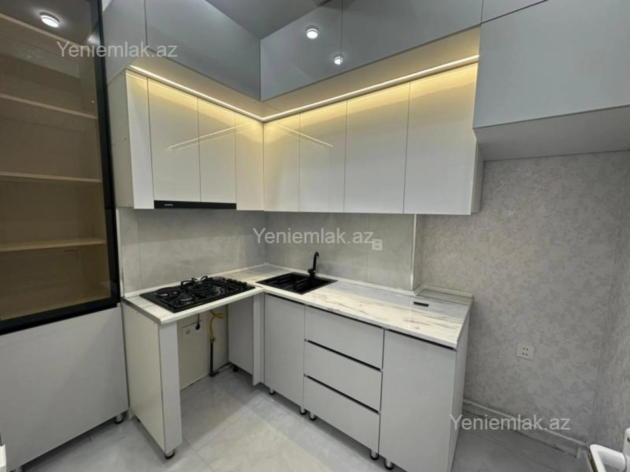 Satılır 2 otaqlı yeni tikili 66 m²
