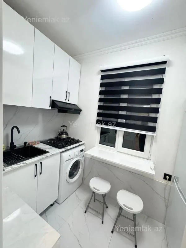 Satılır 2 otaqlı köhnə tikili 45 m²