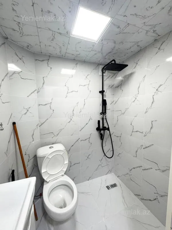 Satılır 2 otaqlı köhnə tikili 45 m²