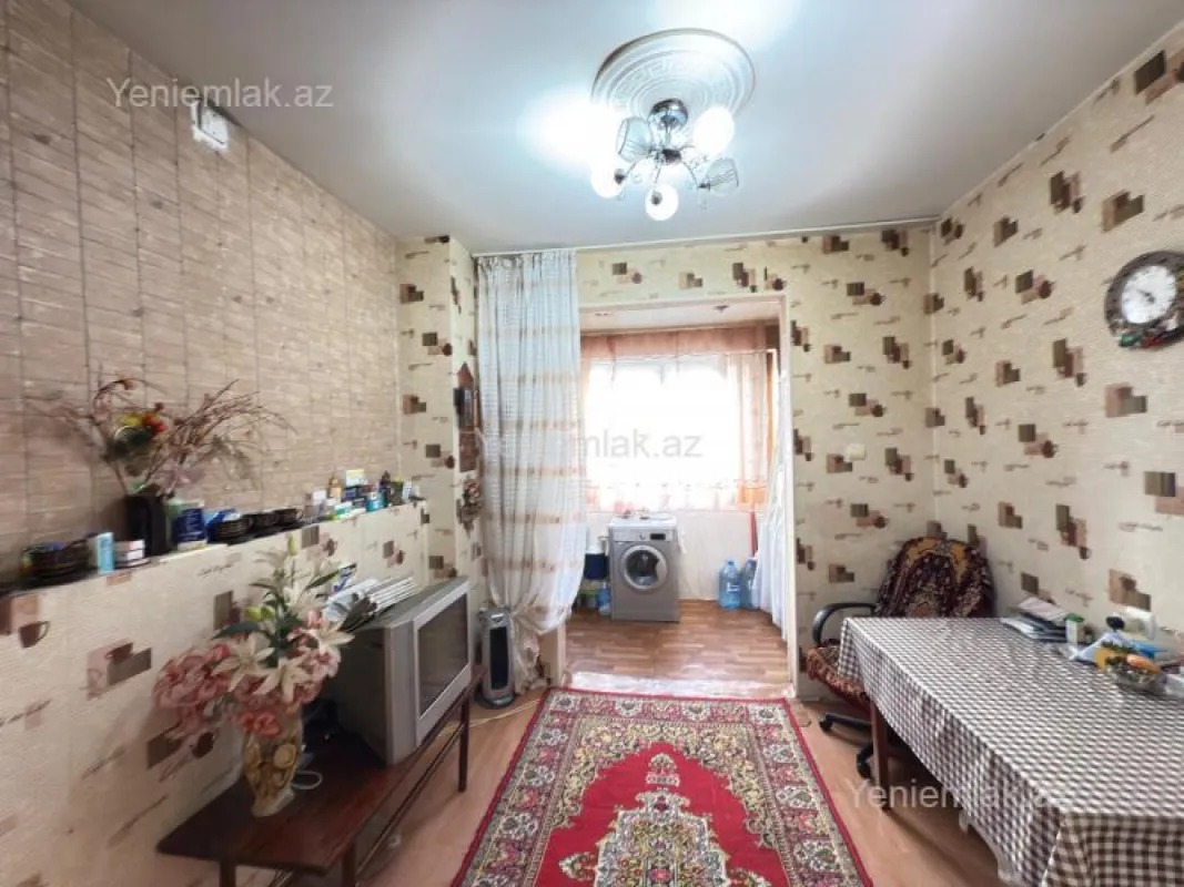 Satılır 3 otaqlı köhnə tikili 80 m²