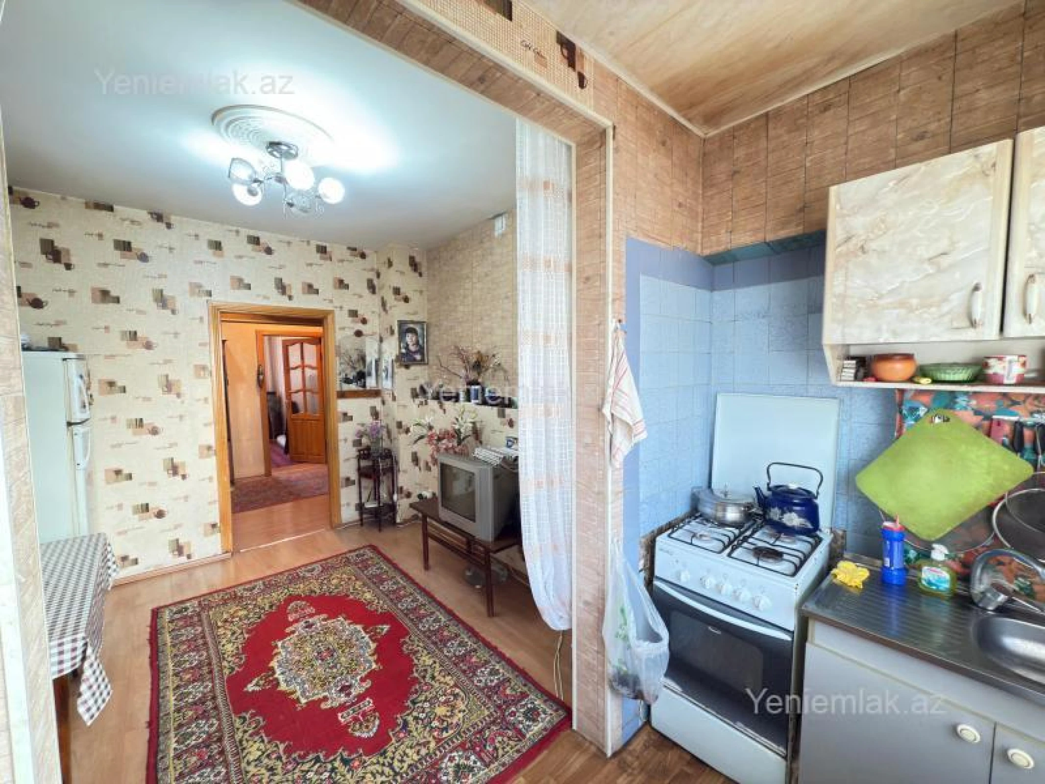 Satılır 3 otaqlı köhnə tikili 80 m²