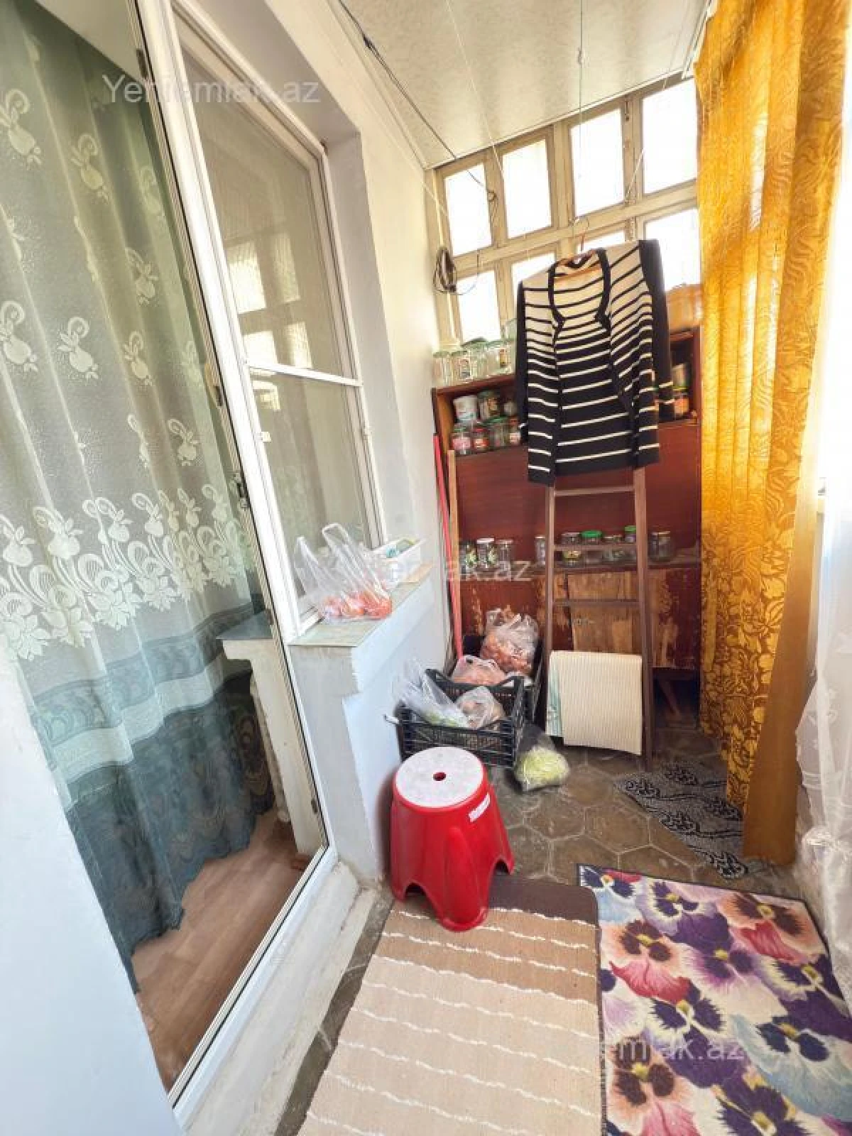 Satılır 3 otaqlı köhnə tikili 80 m²