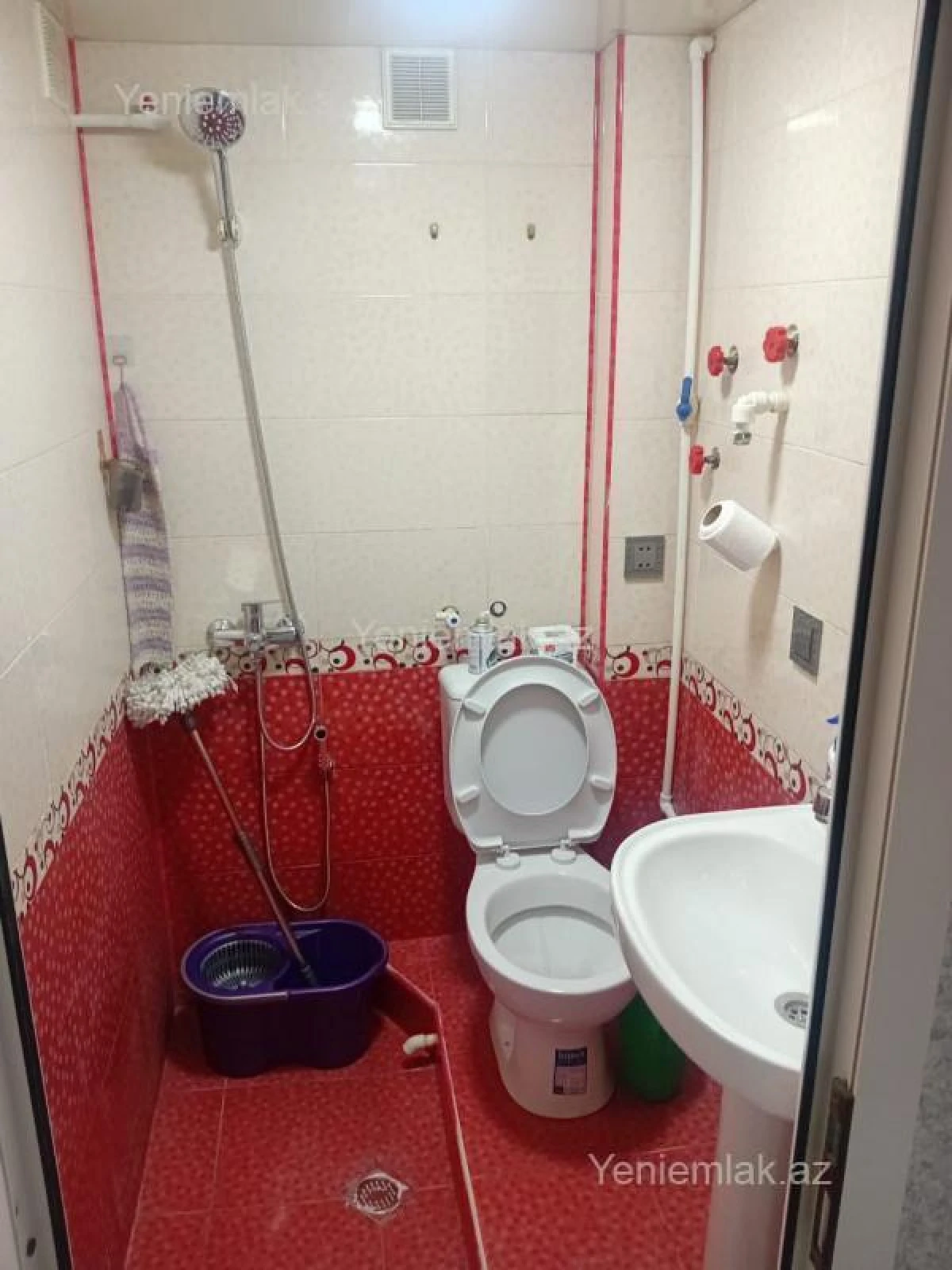 Satılır 3 otaqlı köhnə tikili 80 m²