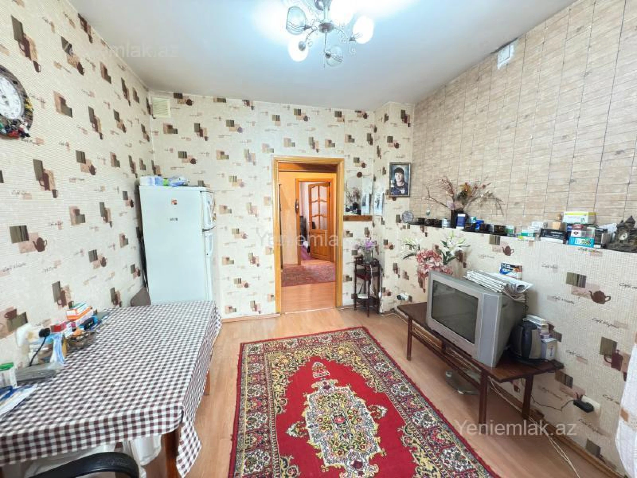 Satılır 3 otaqlı köhnə tikili 80 m²