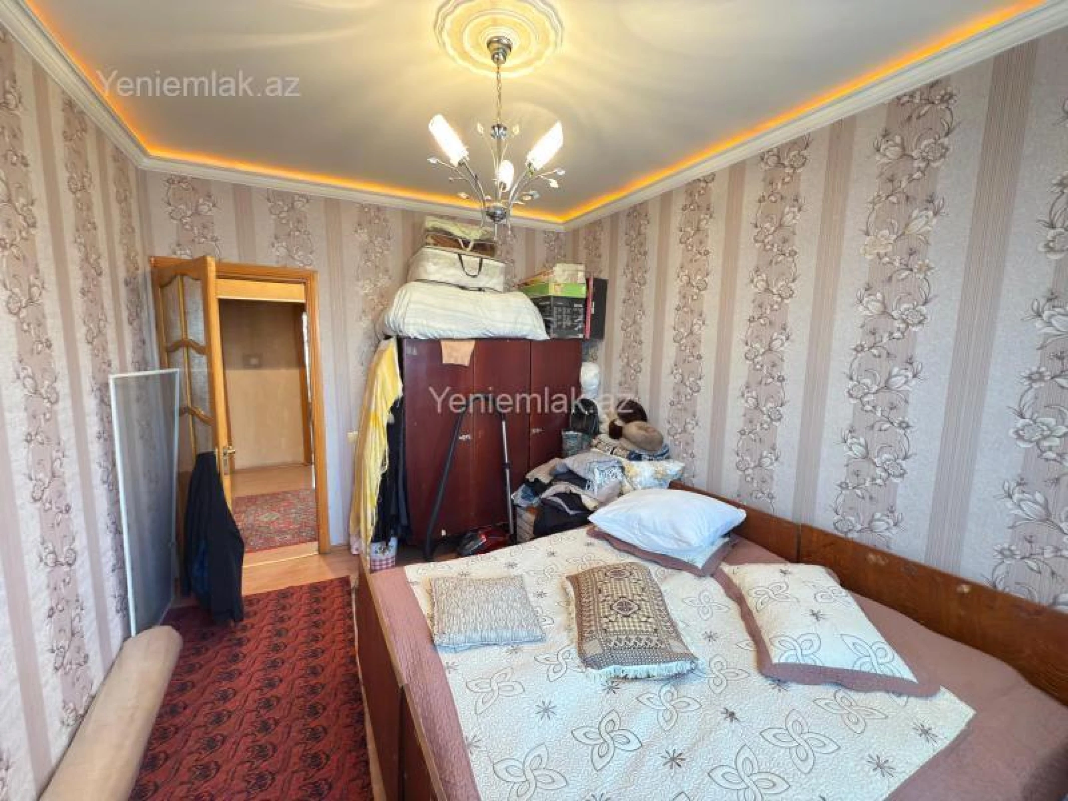 Satılır 3 otaqlı köhnə tikili 80 m²