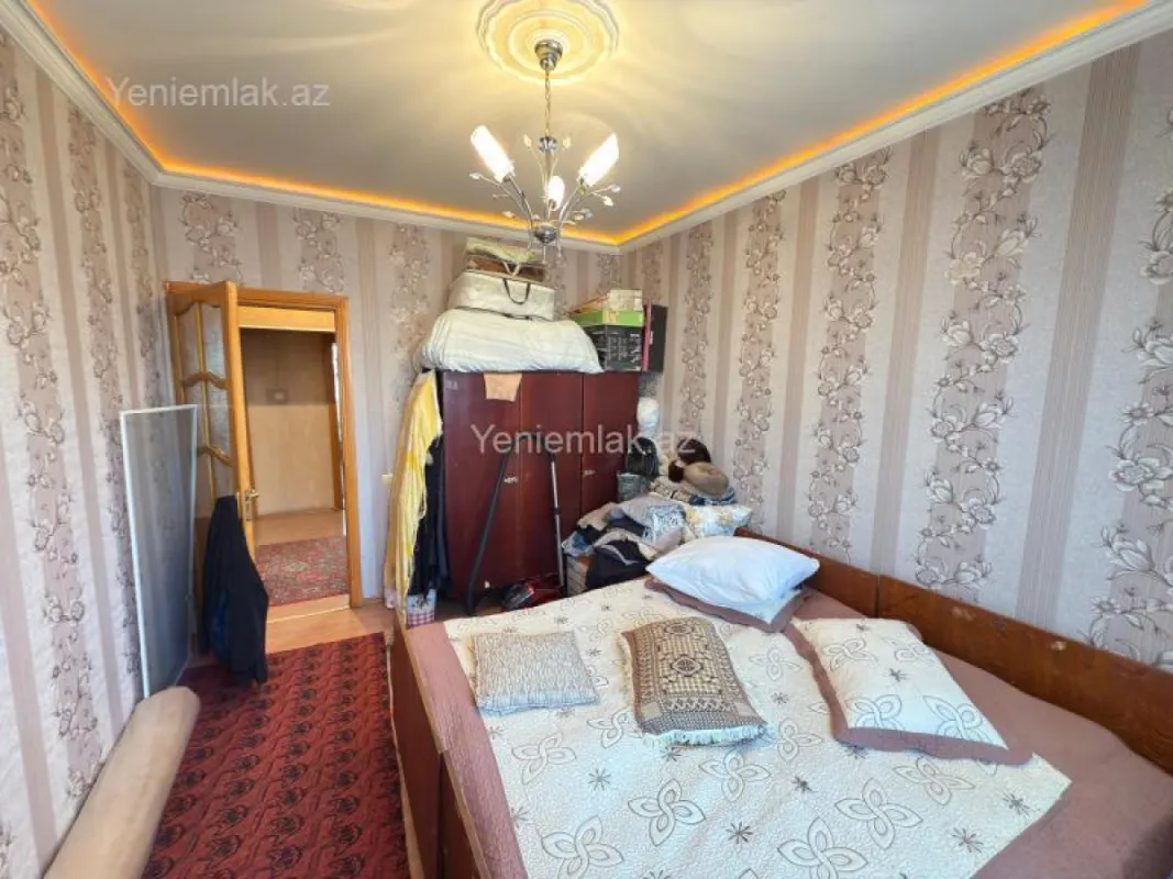 Satılır 3 otaqlı köhnə tikili 80 m²