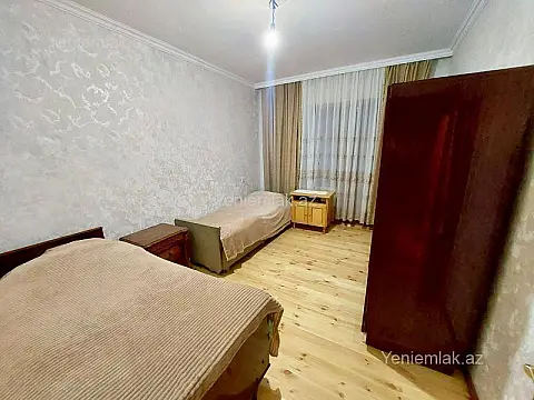 Satılır 3 otaqlı köhnə tikili 85 m²