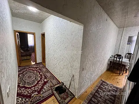 Satılır 2 otaqlı köhnə tikili 55 m²