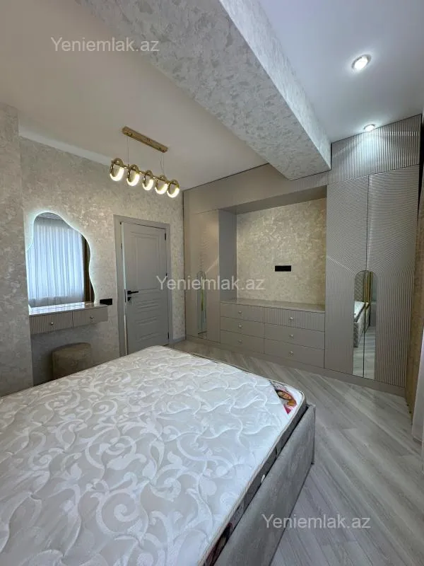 Satılır 3 otaqlı yeni tikili 88 m²