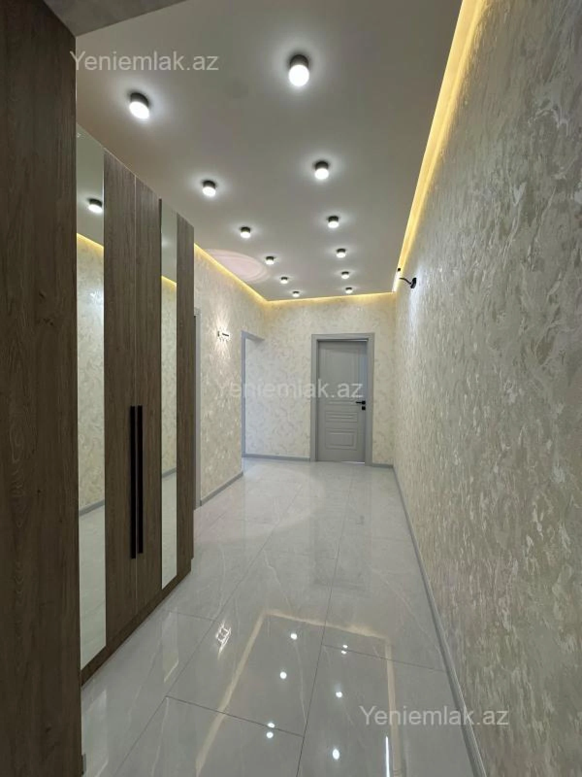 Satılır 3 otaqlı yeni tikili 88 m²