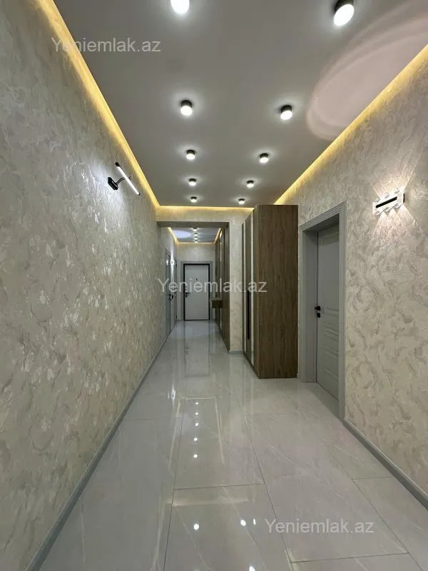 Satılır 3 otaqlı yeni tikili 88 m²