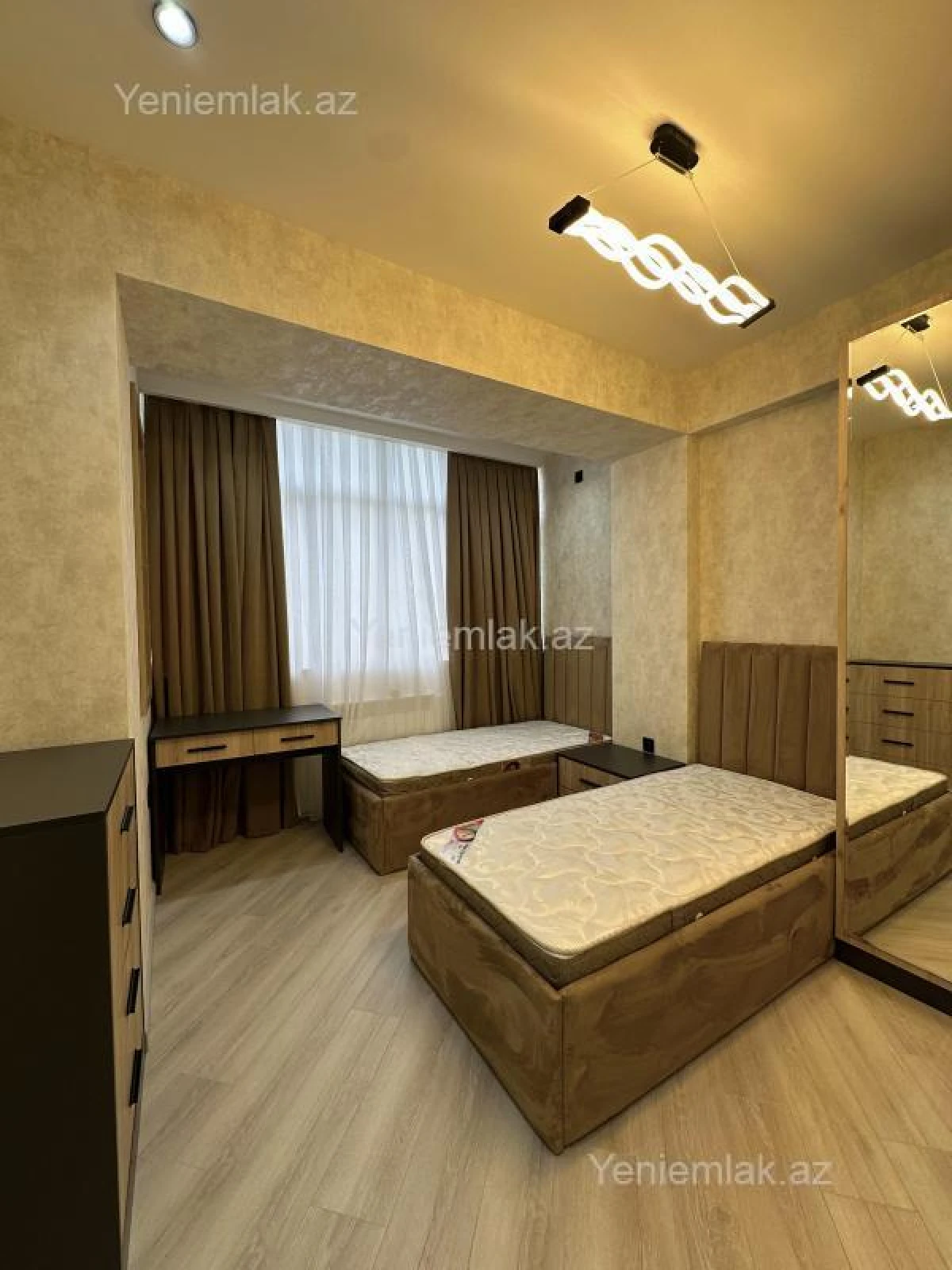 Satılır 3 otaqlı yeni tikili 88 m²