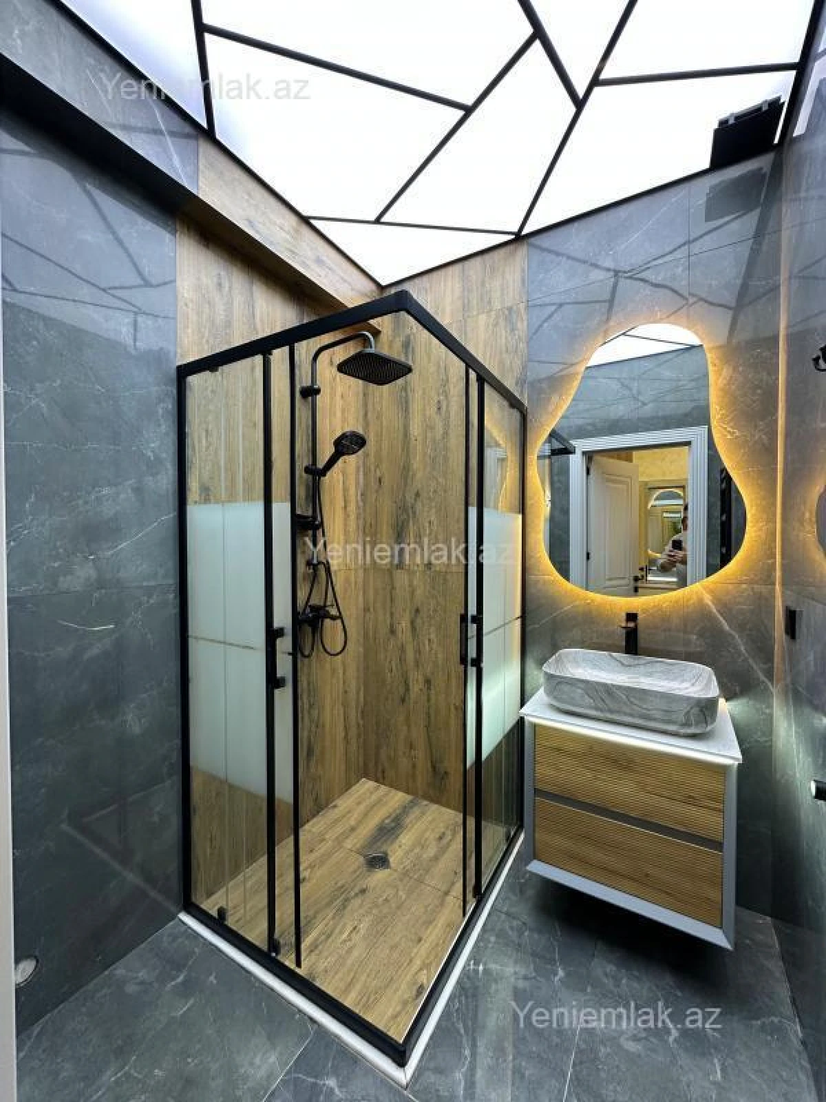 Satılır 3 otaqlı yeni tikili 88 m²