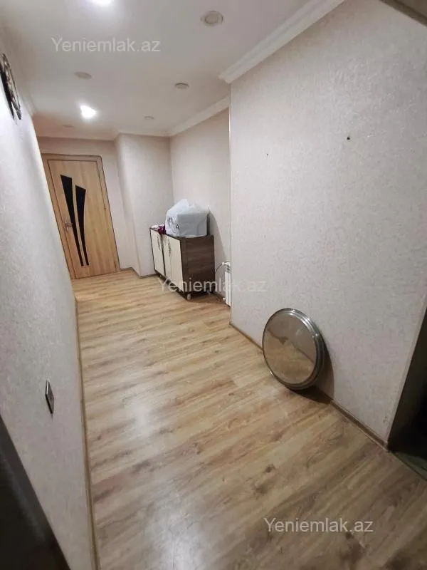 Satılır 3 otaqlı yeni tikili 67 m²