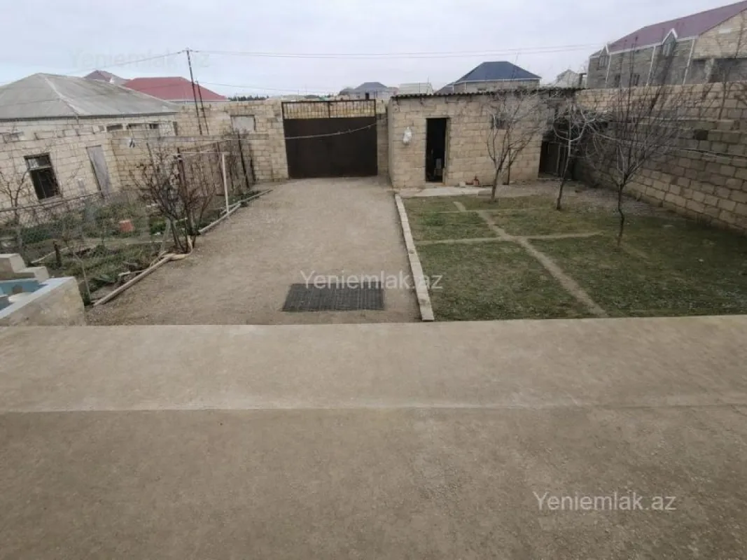 Satılır 4 otaqlı həyət evi 143 m²
