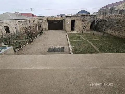 Satılır 4 otaqlı həyət evi 143 m²