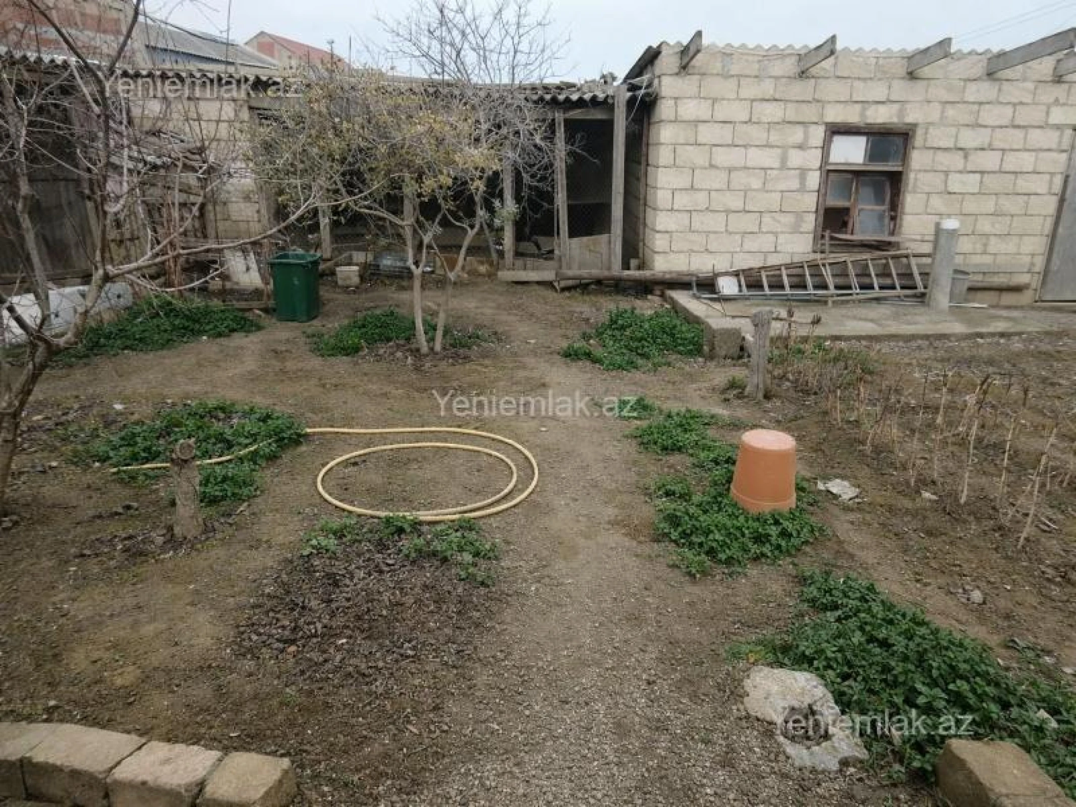 Satılır 4 otaqlı həyət evi 143 m²