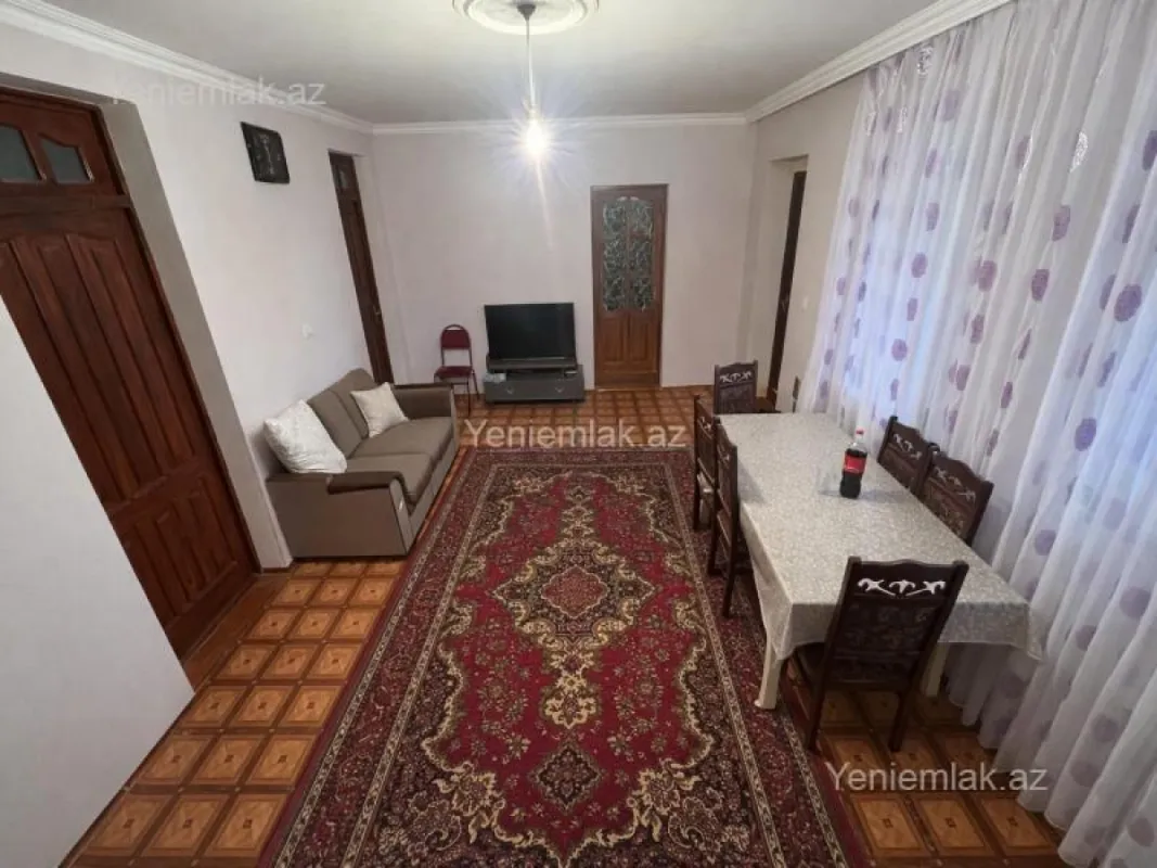 Satılır 4 otaqlı həyət evi 143 m²
