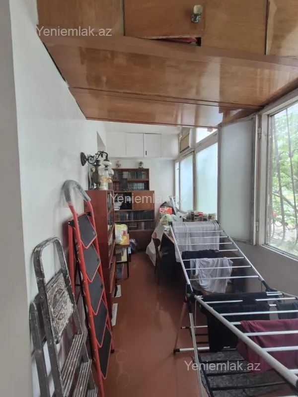 Satılır 3 otaqlı köhnə tikili 85 m²