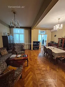 Satılır 3 otaqlı köhnə tikili 85 m² — Bakı, Nəsimi 3 otaq 85.00 m²