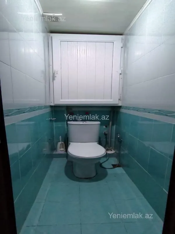 Satılır 3 otaqlı köhnə tikili 100 m²