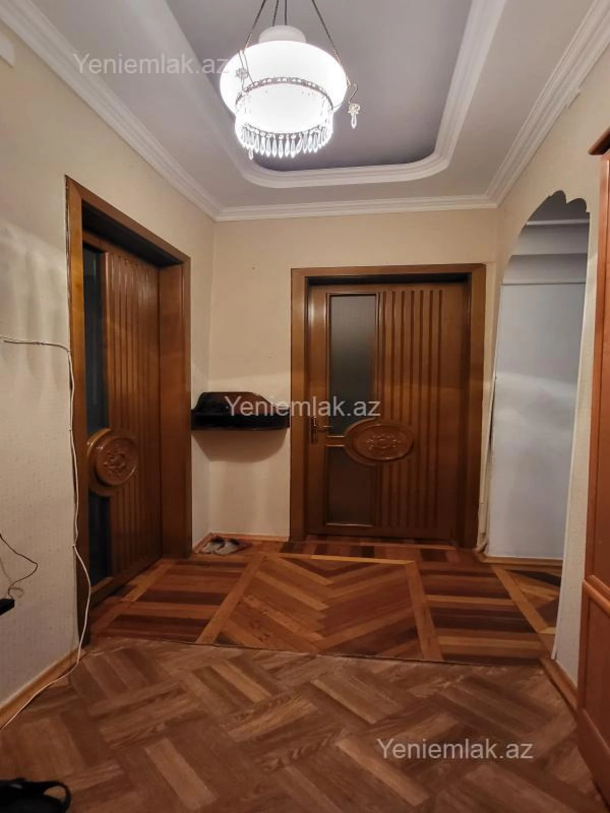 Satılır 3 otaqlı köhnə tikili 100 m²