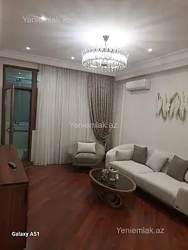 Satılır 3 otaqlı yeni tikili 90 m²