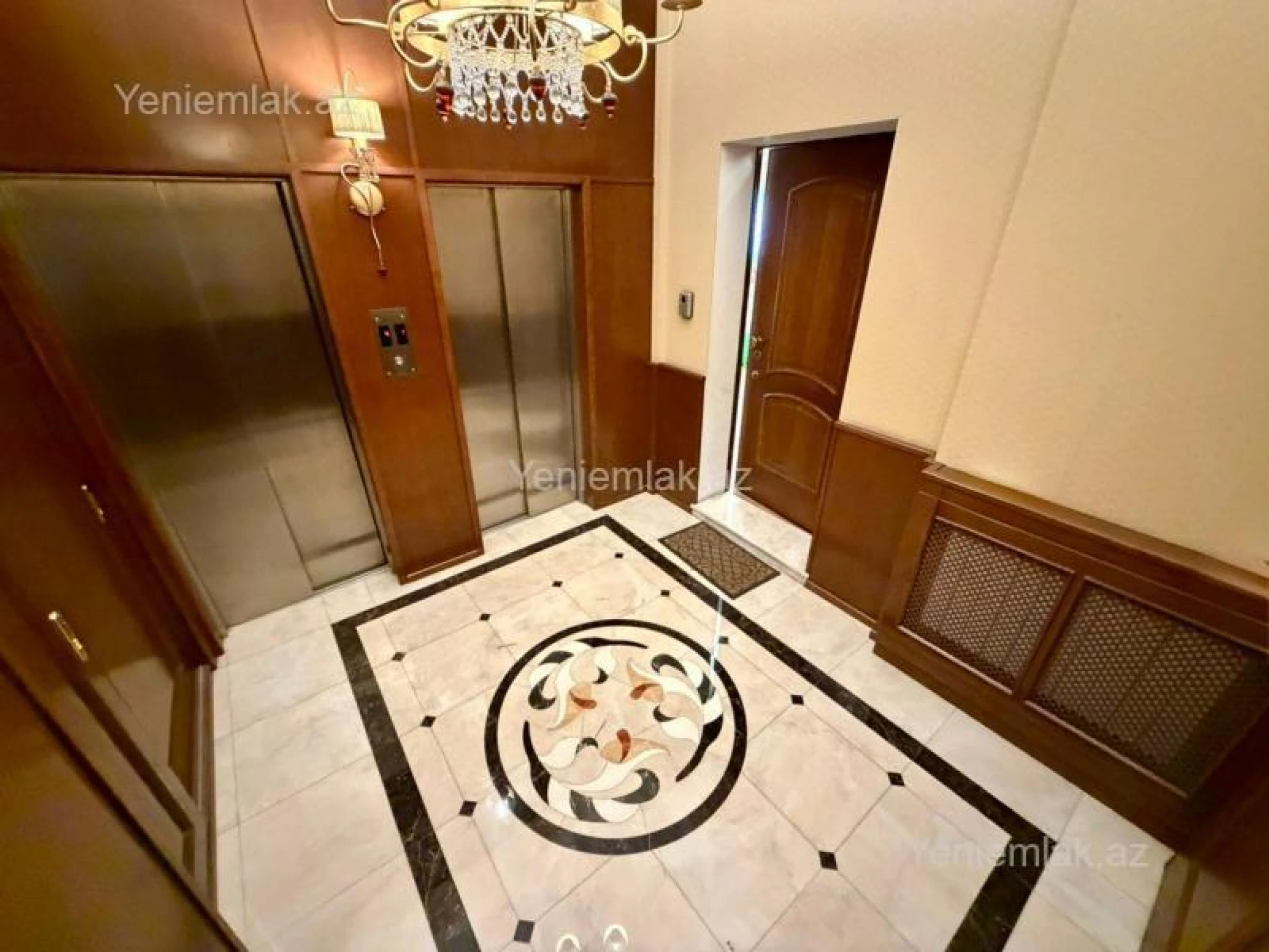 Satılır 5 otaqlı yeni tikili 390 m²