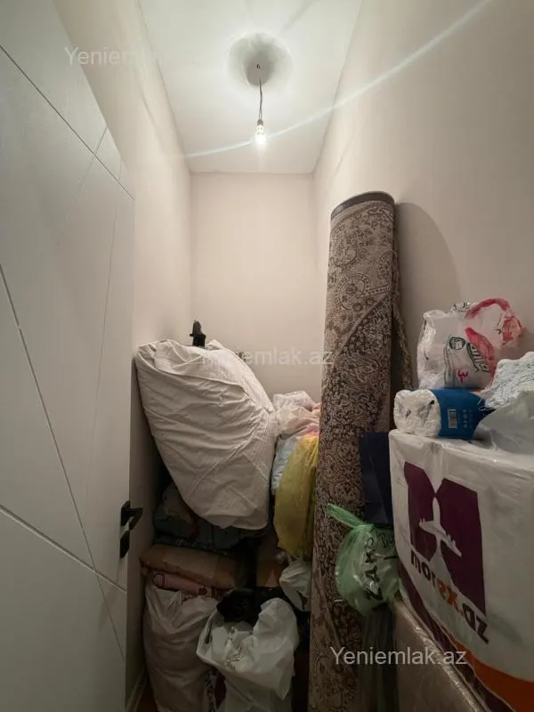 Satılır 4 otaqlı yeni tikili 130 m²