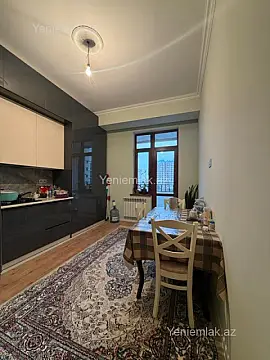 Satılır 4 otaqlı yeni tikili 130 m²
