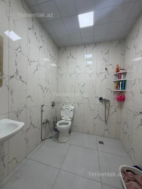 Satılır 4 otaqlı yeni tikili 130 m²
