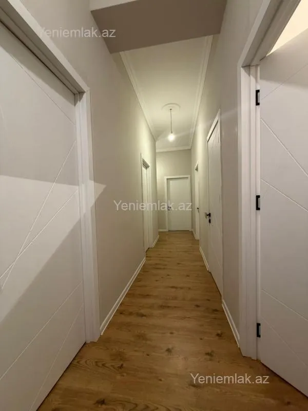 Satılır 4 otaqlı yeni tikili 130 m²