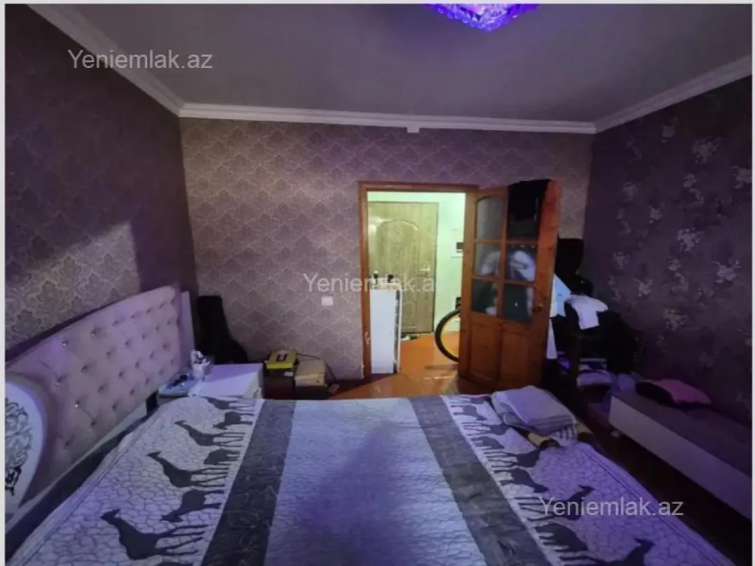 Satılır 2 otaqlı köhnə tikili 50 m²