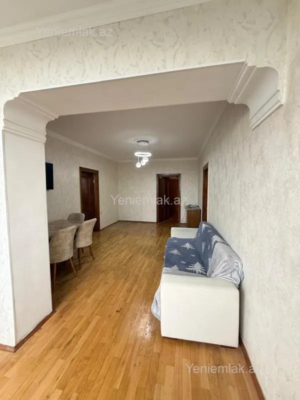 Satılır 3 otaqlı köhnə tikili 85 m²