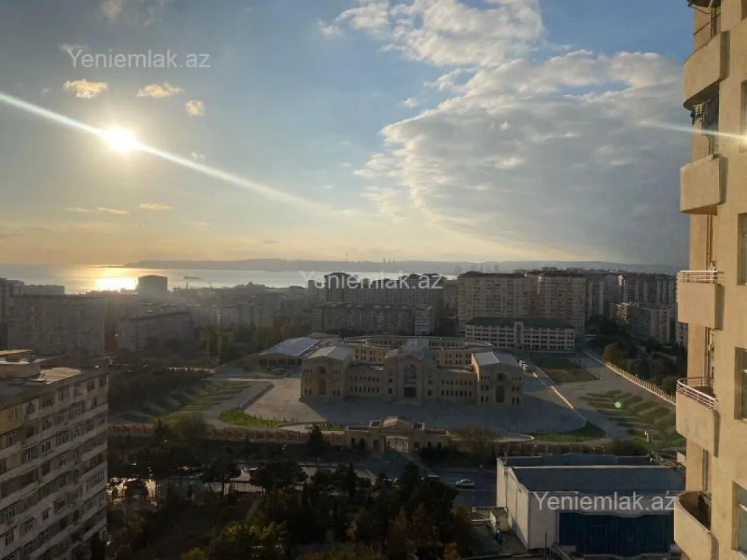 Satılır 3 otaqlı yeni tikili 94 m²