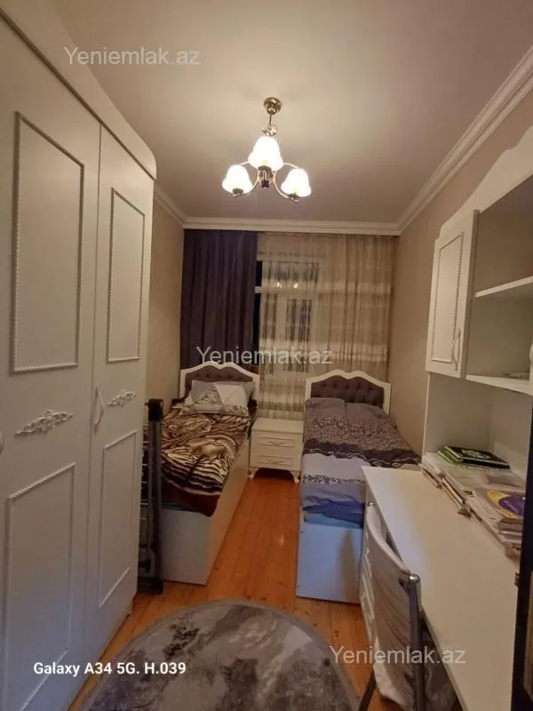 Satılır 2 otaqlı köhnə tikili 56 m²