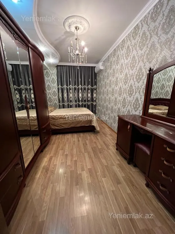 Satılır 3 otaqlı yeni tikili 120 m²