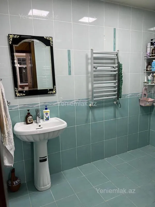 Satılır 3 otaqlı yeni tikili 120 m²