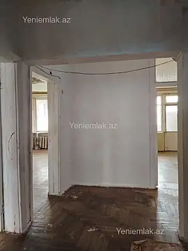 Satılır 3 otaqlı köhnə tikili 90 m²