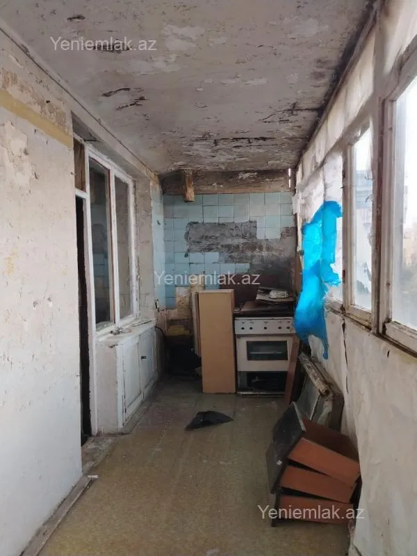 Satılır 3 otaqlı köhnə tikili 90 m²