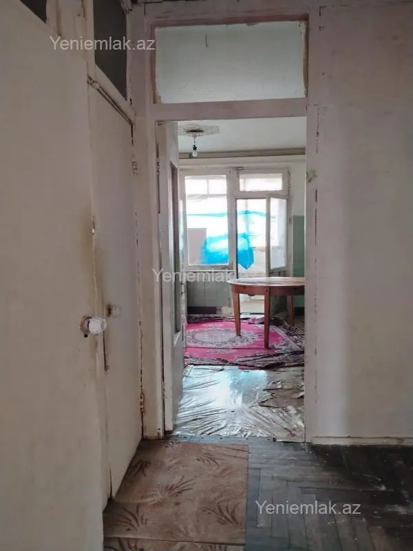 Satılır 3 otaqlı köhnə tikili 90 m²
