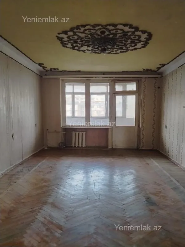 Satılır 3 otaqlı köhnə tikili 90 m²