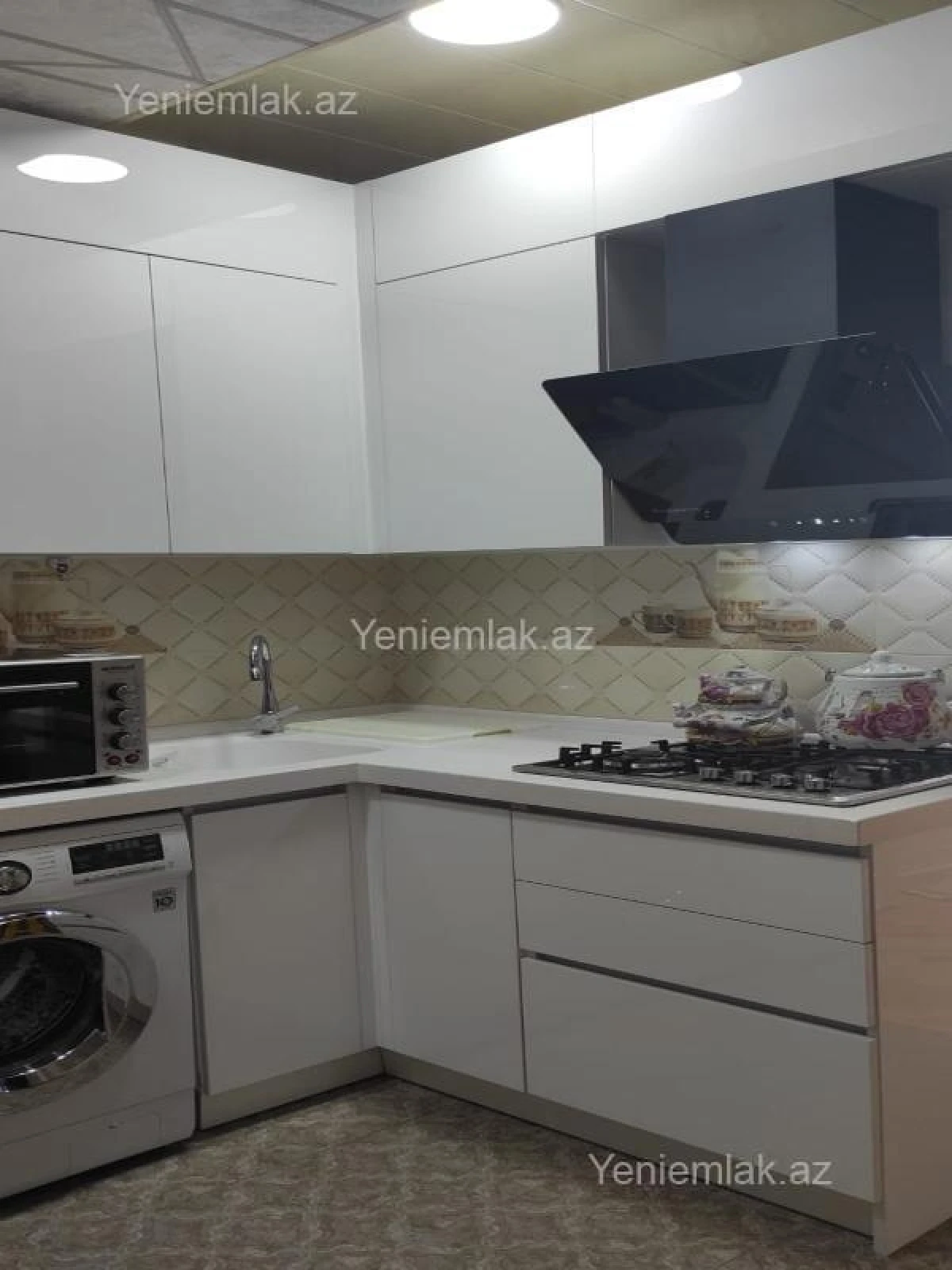 Satılır 2 otaqlı yeni tikili 50 m²