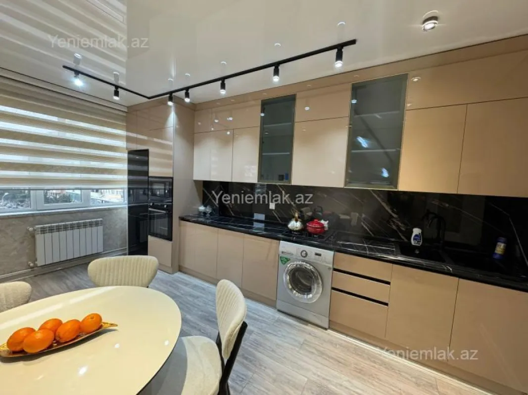 Satılır 2 otaqlı yeni tikili 95 m²