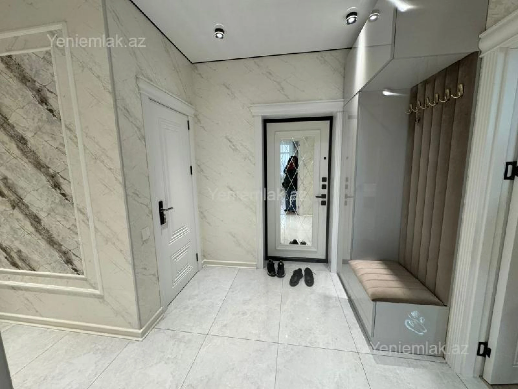 Satılır 2 otaqlı yeni tikili 95 m²