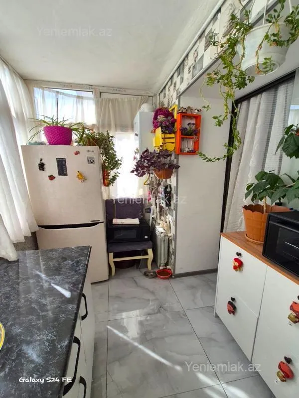 Satılır 2 otaqlı köhnə tikili 45 m²