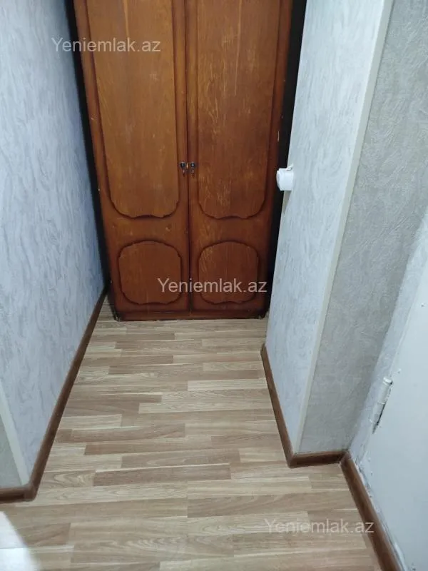 Satılır 1 otaqlı köhnə tikili 32 m²